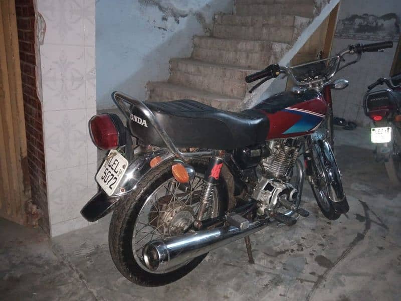 HONDA 125 2016 MODEL IN GOOD CONDITION 2