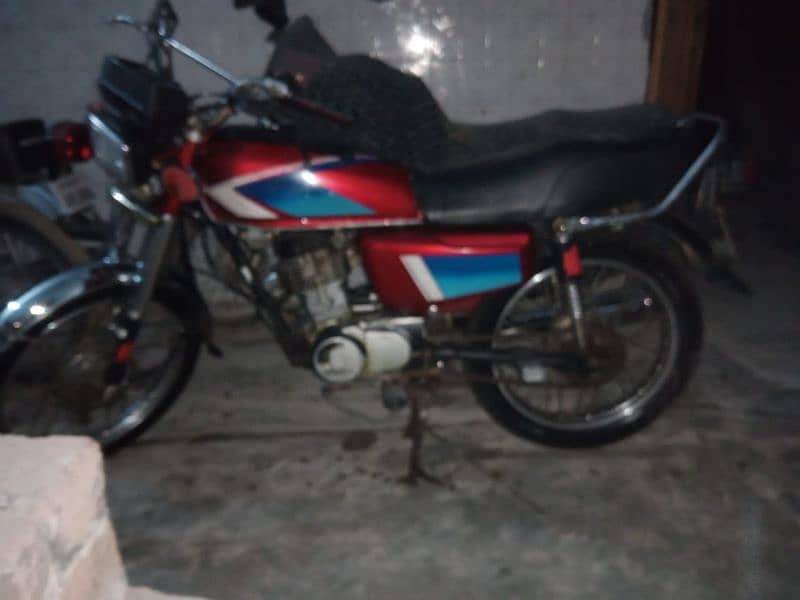 HONDA 125 2016 MODEL IN GOOD CONDITION 3