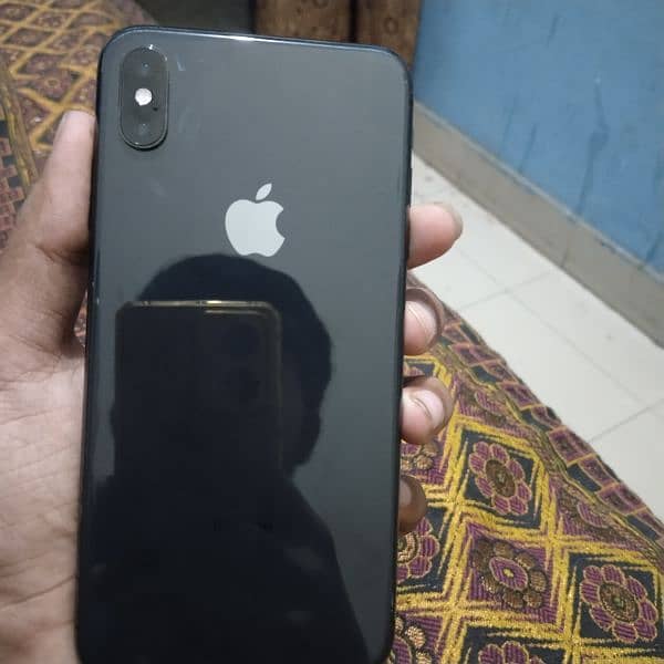 iphone xs max 1