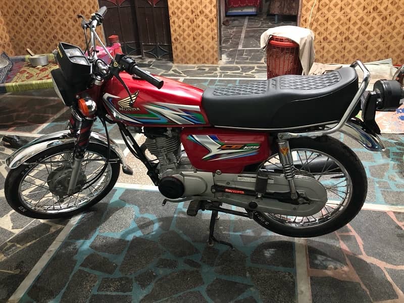 Honda 125 peshawar number 1