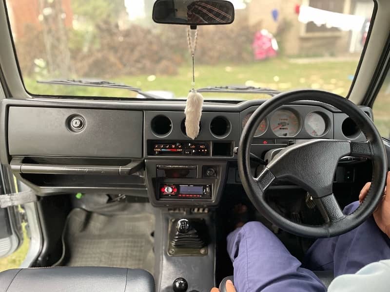 Suzuki Jimny 1996 5