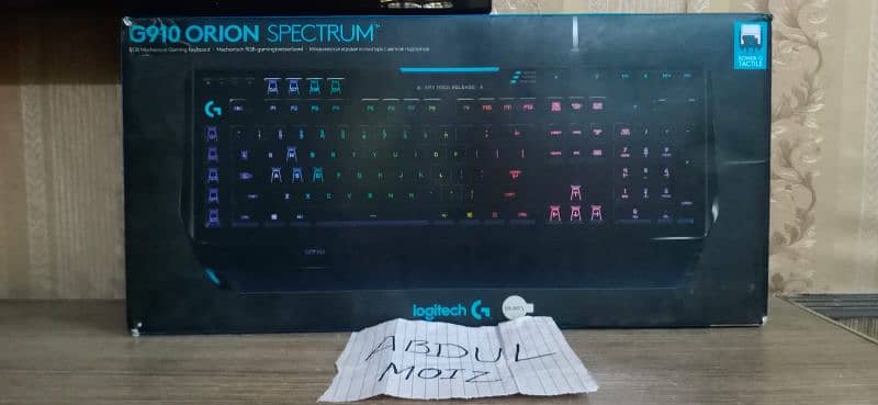 Logitech G910 Orion Spectrum Mechanical Gaming Keyboard 1