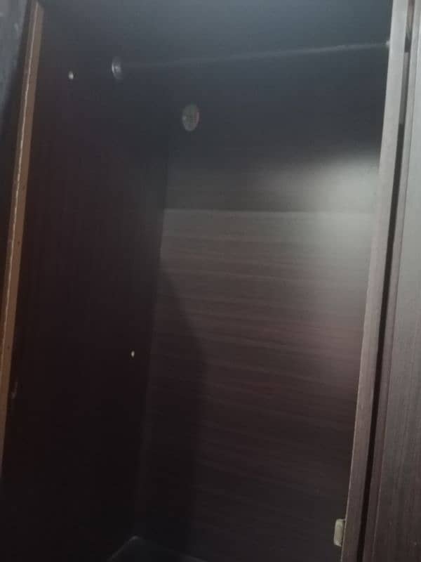 cupboard in perfect condition 1