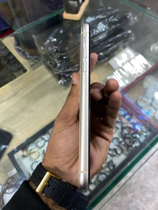 Iphone 11 Double Pta approved 4