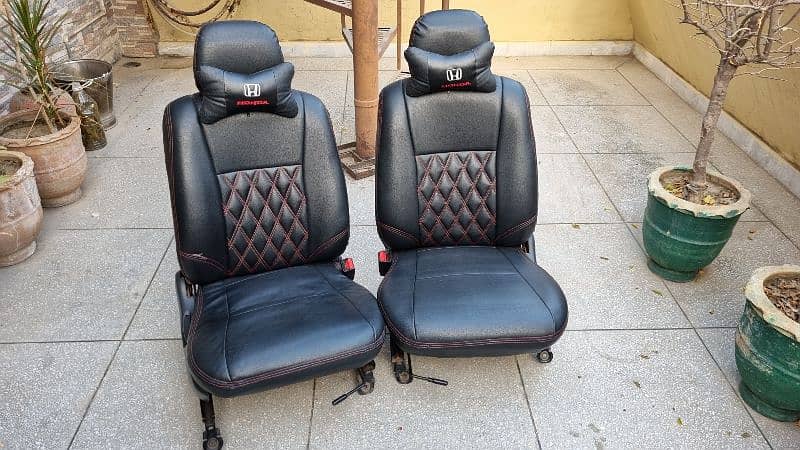 Honda Civic 1999-2000 EK Front Seats 1