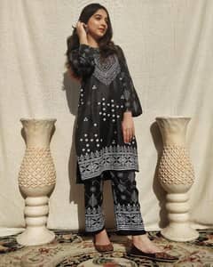 2 Pcs Women's Stitched Linen Printed Shirt & Trouser.