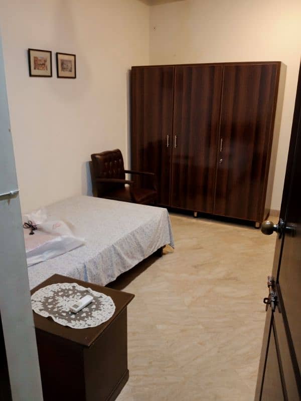 Furnished Bedroom Available For Rent in Askari 10 4