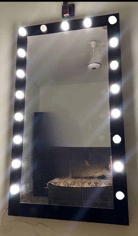 VANITY MIRROR FOR SALE 0