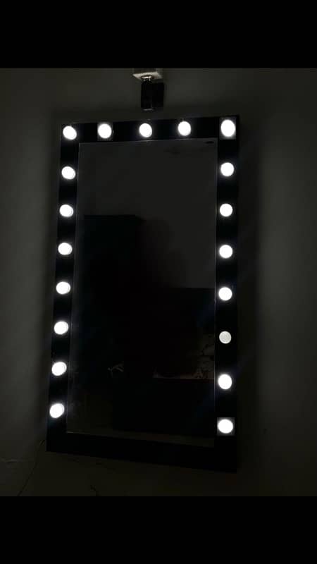 VANITY MIRROR FOR SALE 1