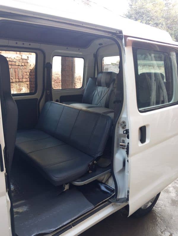 Daihatsu Hijet 13/19 like a new condition 12