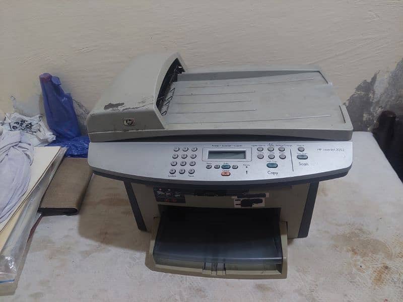 HP 3052 Laser Printer and photocopier 3