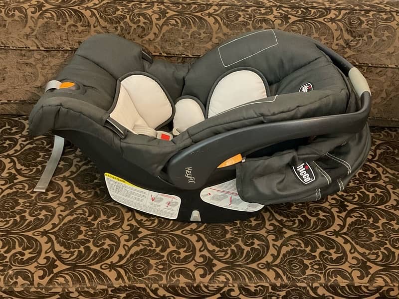 Baby Cots / Car Seat 1