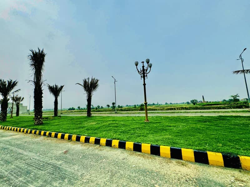 5 Marla Plot available for sale In safari Garden Housing scheme Lahore 3