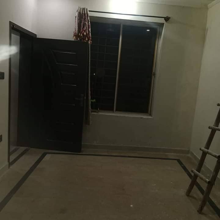 3 marla 1st floor for rent 3