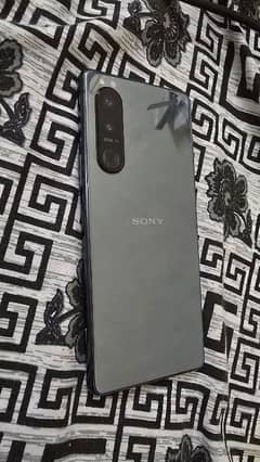 Sony Xperia 5 Mark III.  8gb/128gb