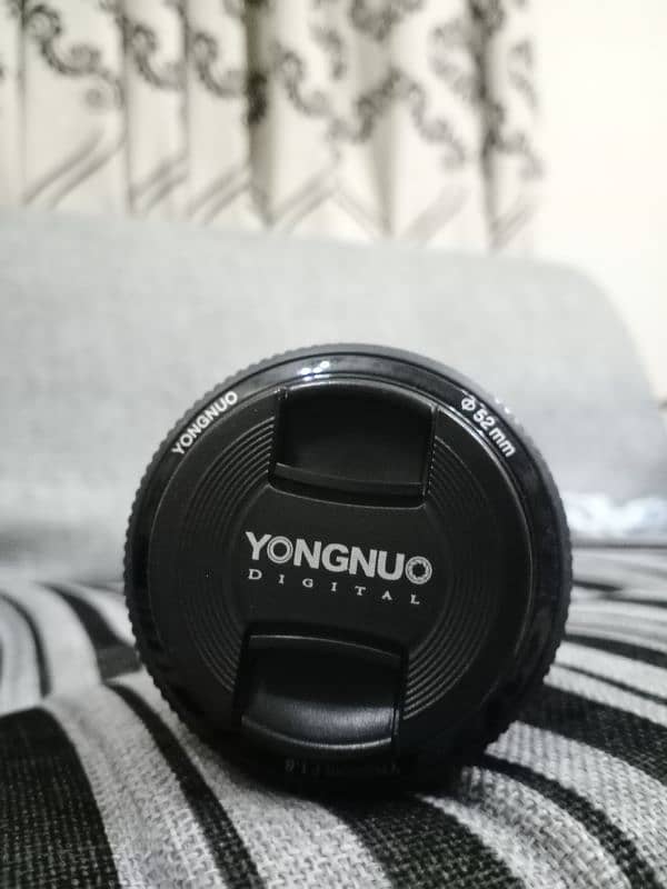 canon 1300d camera, 18,55lens , yongnou 50mm F 1.8 7