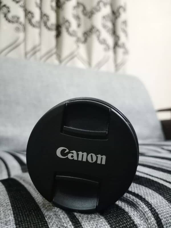 canon 1300d camera, 18,55lens , yongnou 50mm F 1.8 10