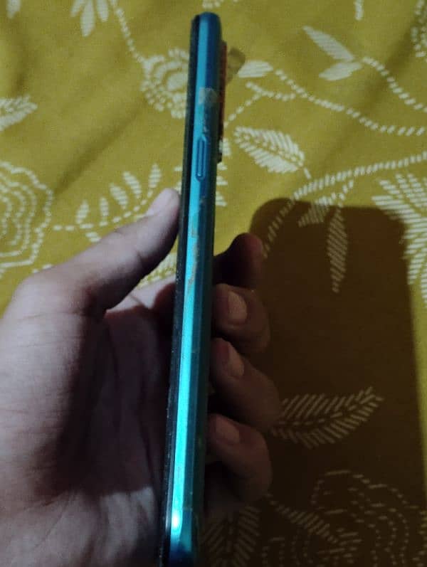 realme 5i 3