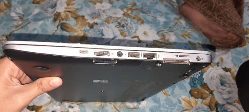 HP elite book 745G4 lush condition 7