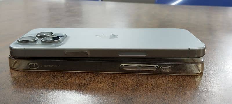 iphone 15 pro max 256 gb Factory unlock 2