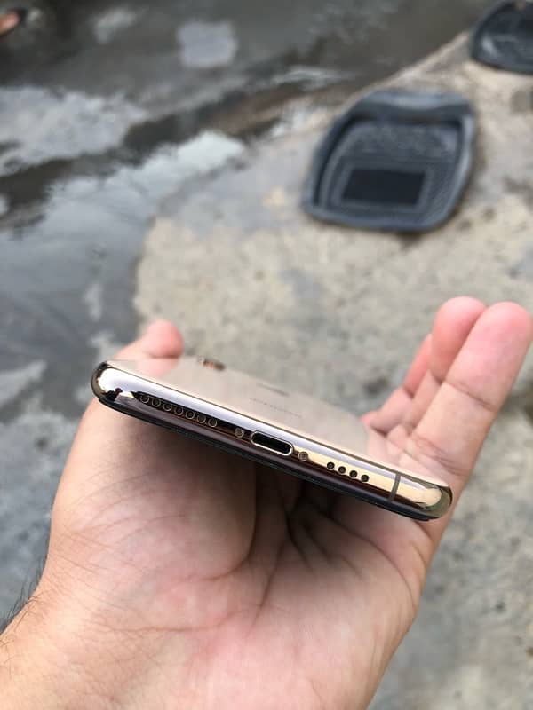 IphoneXsMax 256 Gb Waterpack 81 health 3