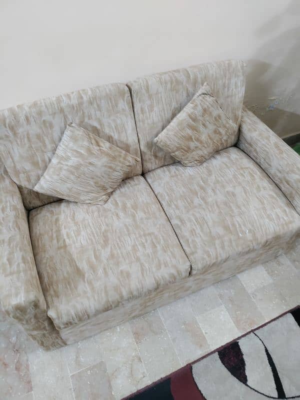 7 seater Sofa with Maize 0