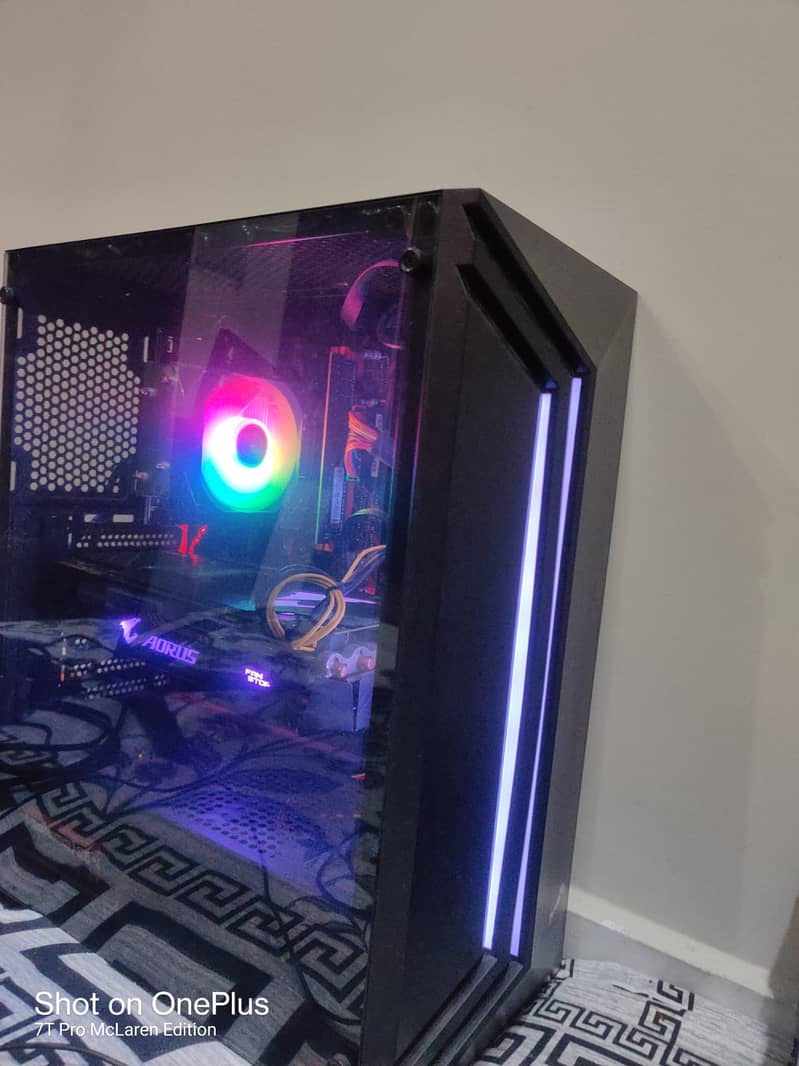 Ryzen Gaming PC with Reddragon Gaming Screen 5