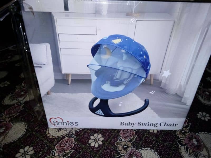 TINNIES BABY SWING CHAIR 1