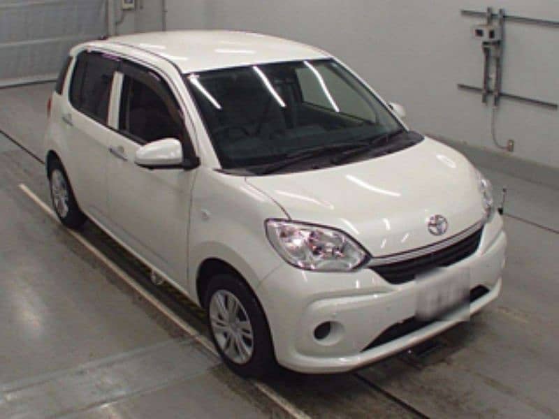 Toyota Passo 2021 XL-S PACKAGE (FULLY LOADED) - PEARL WHITE 5