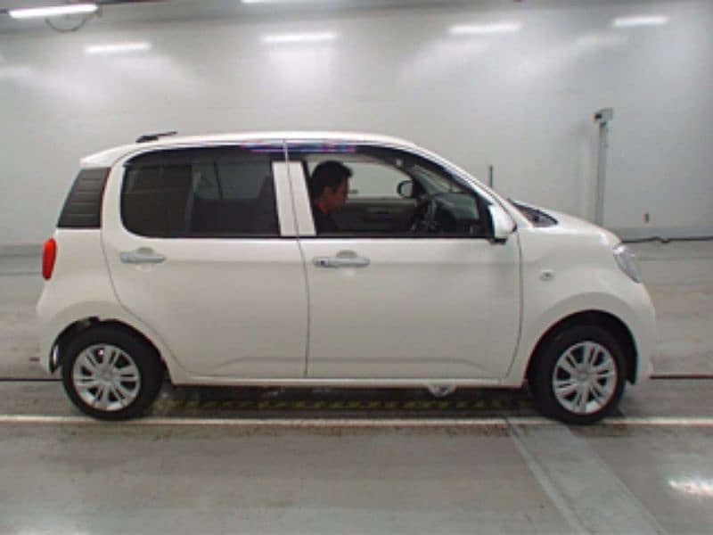 Toyota Passo 2021 XL-S PACKAGE (FULLY LOADED) - PEARL WHITE 9