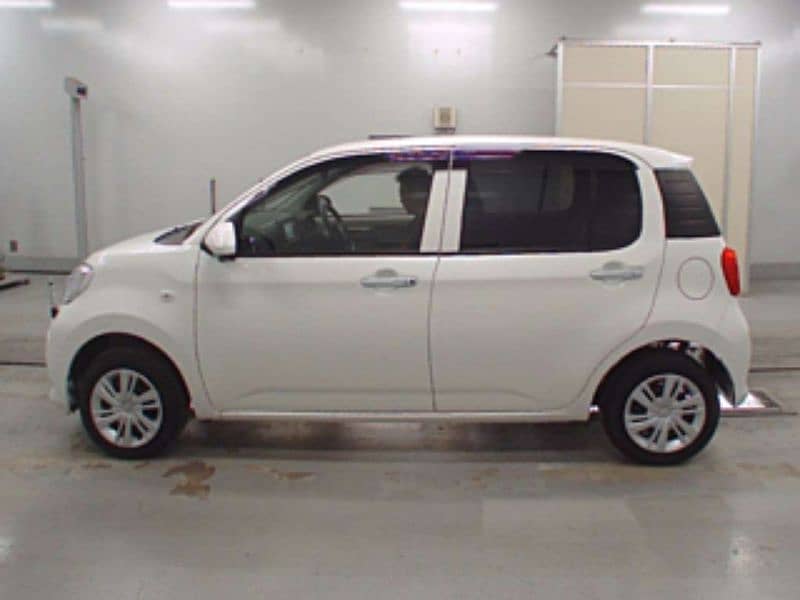 Toyota Passo 2021 XL-S PACKAGE (FULLY LOADED) - PEARL WHITE 10