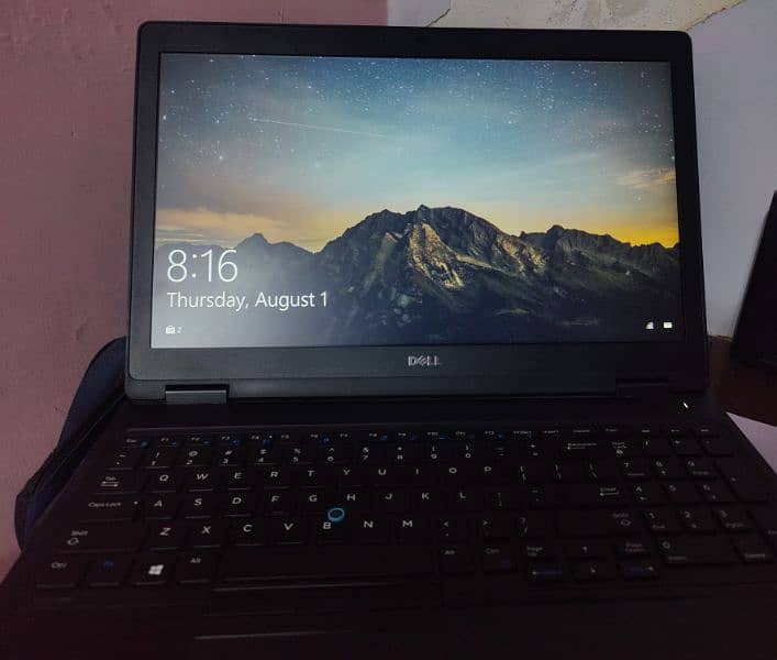 Dell Latitude 5580 0