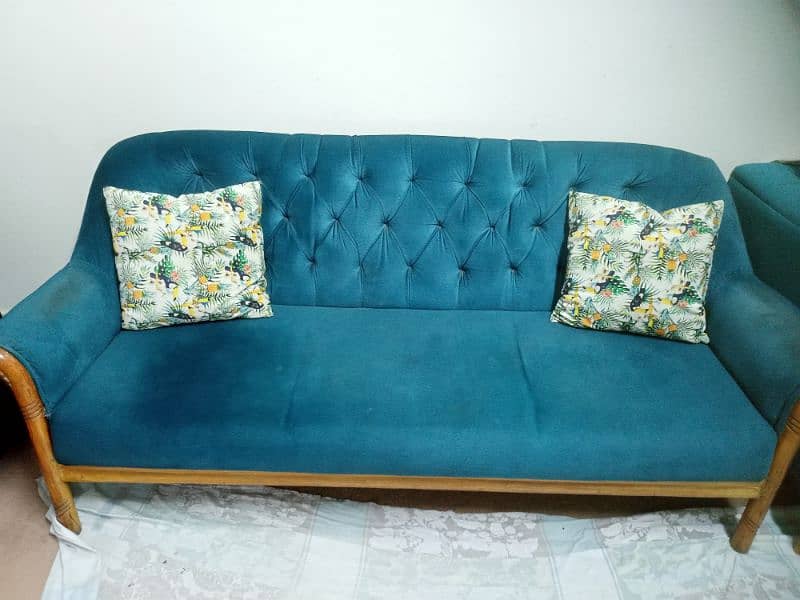 5 Seater Sofa with side table. (no cushions included) 3