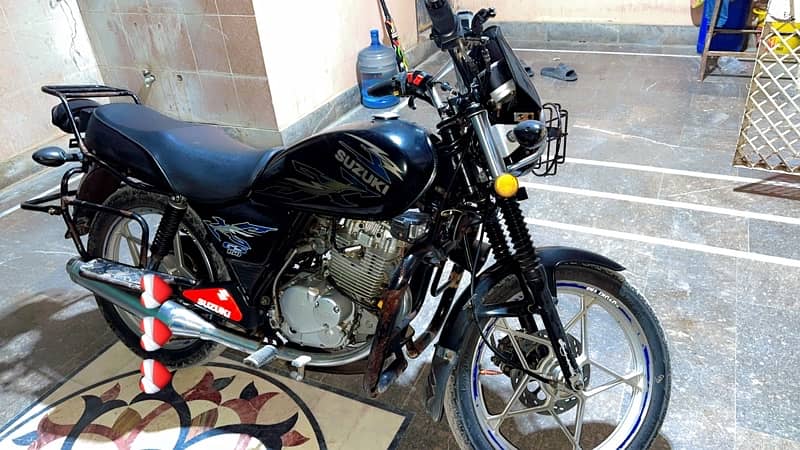 Suzuki 150 for urgent sale 0