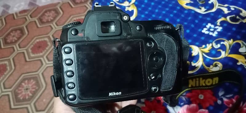 Nikon camera DSLAR D90 1