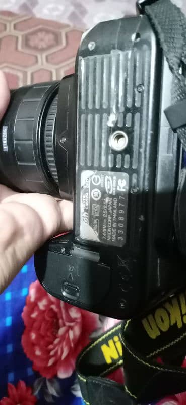 Nikon camera DSLAR D90 4