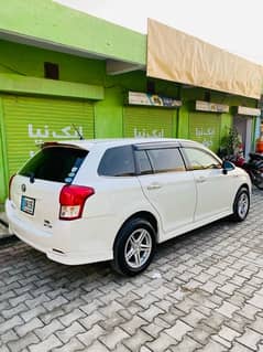 Toyota Fielder 2015