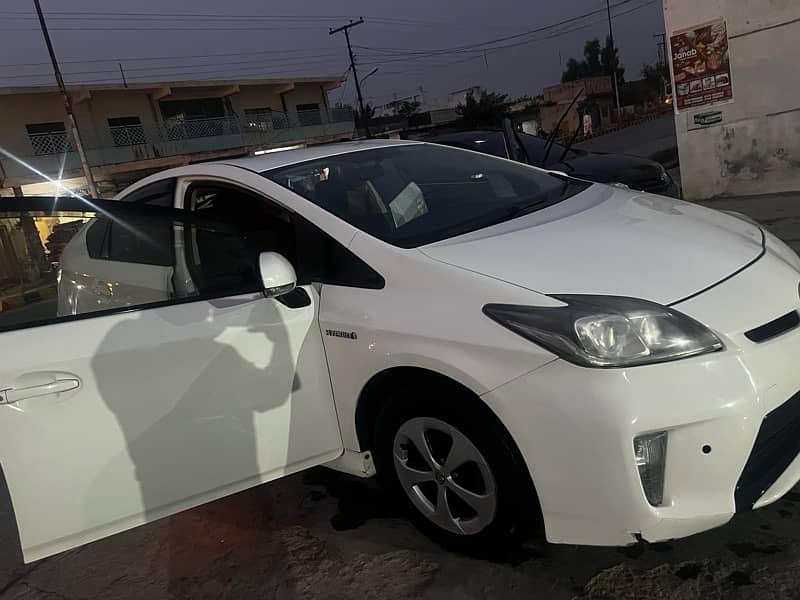 Toyota Prius 2012 s touring 1.8 7