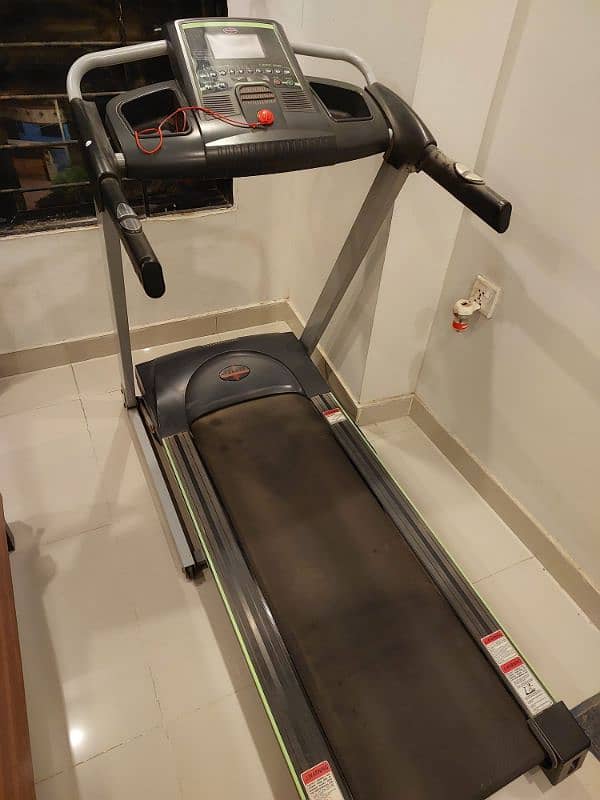 Advance Fitness Treadmill with Auto Incline 1