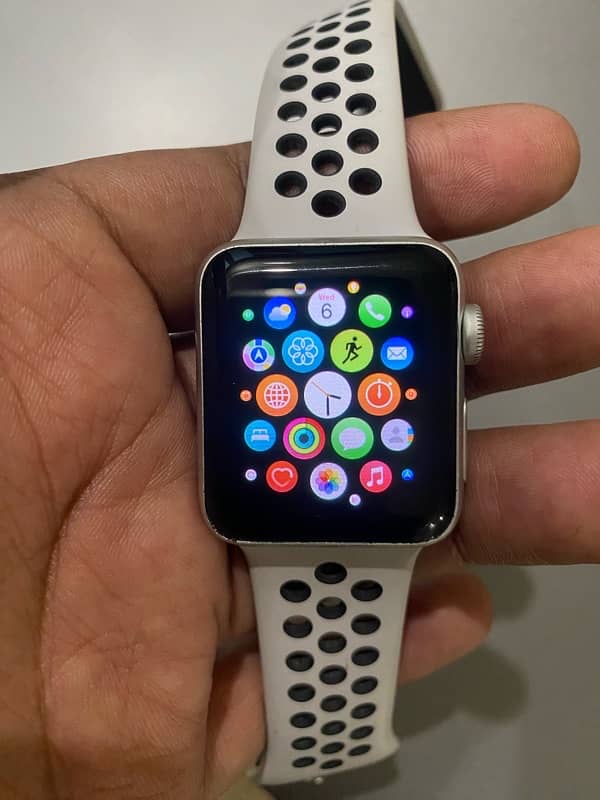 Apple watch Series 3 38mm nike edition 0