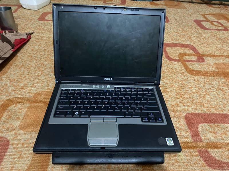 Dell latitude D630 laptop 3