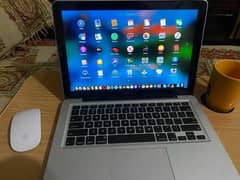 Macbook Pro 13Inch Mid 2012 8GB Ram i5 10/10 Condition Scratchless