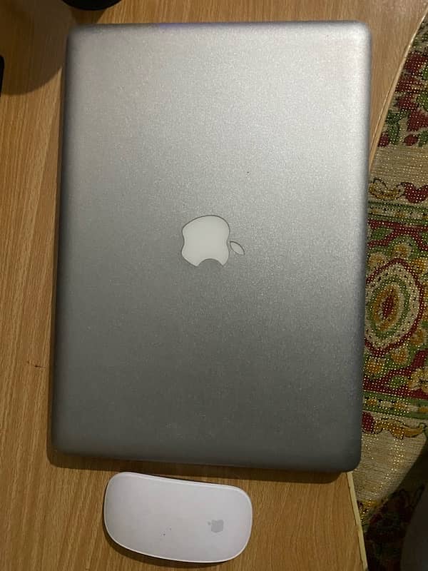 Macbook Pro 13Inch Mid 2012 8GB Ram i5 10/10 Condition Scratchless 8