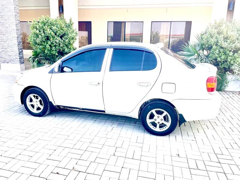 Toyota Platz 2007 9