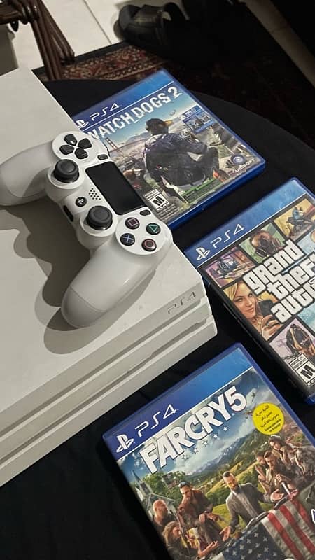 PS4 PRO 1TB Limited edition with Games 1