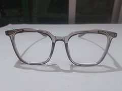 GUGM FASHIONABLE EYE GLASSES