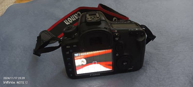 canon 7D mark ii for sale slightly used 2