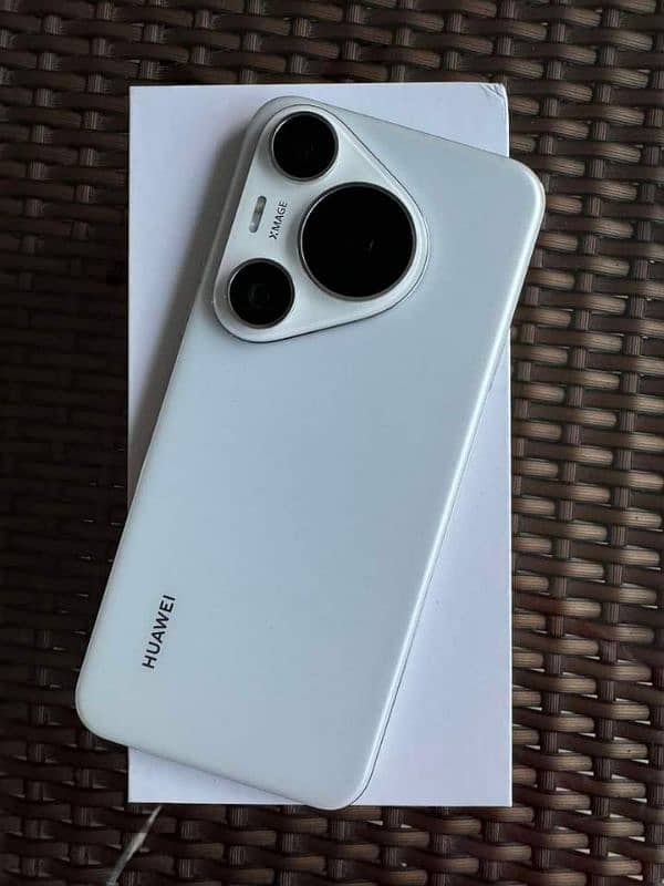 Huawei Pura 70pro 12/256 GB 03230916581 my what'sap 0