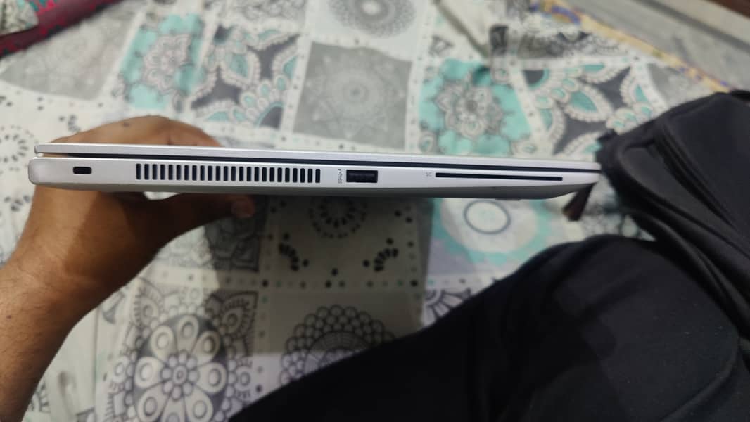 HP ELITEBOOK CORE I5 7TH GEN 2