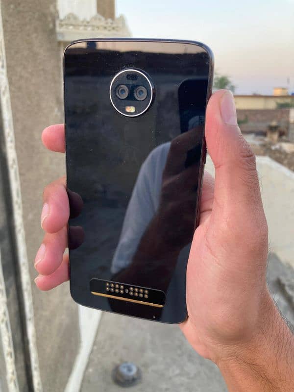 Motorola Z3  (4/64 GB) Pta Approved For Sale 2